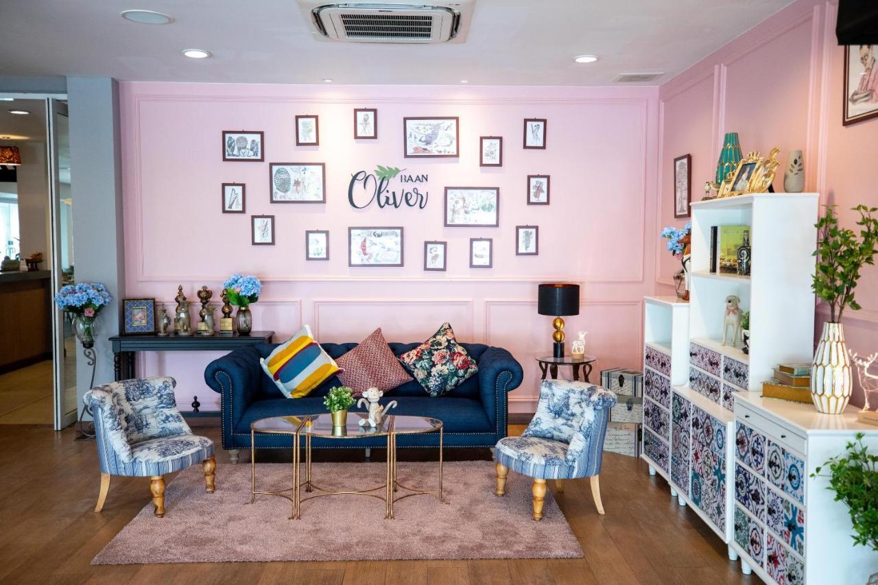 Baan Oliver Srinakarin Bangkok Bagian luar foto